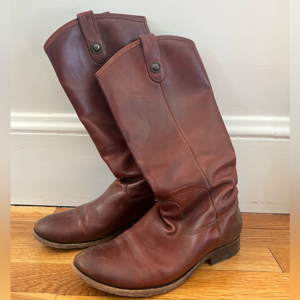 Frye Melissa Button Boots, size 8.5 in Cognac color.